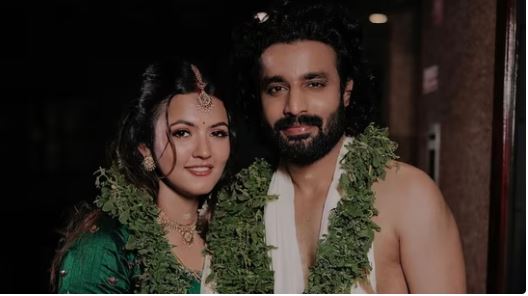 Malayalam actors Aparna Das and Deepak Parambol marry in Kerala; see first pics