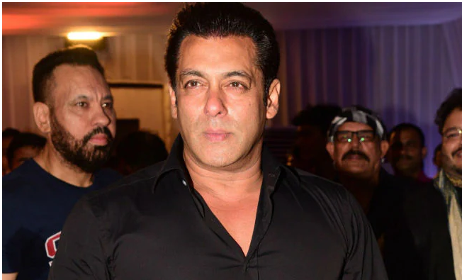 Salman Khan House Firing: Shooters Were Promised ₹ 4 Lakh Supari, Say Cops