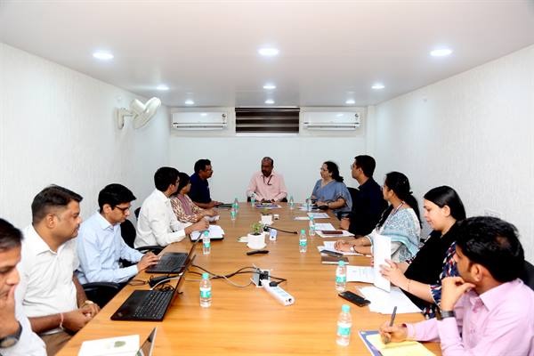 “Central Joint Secretary Mr. Satyarthi inspected the Cyber Tehsil.”