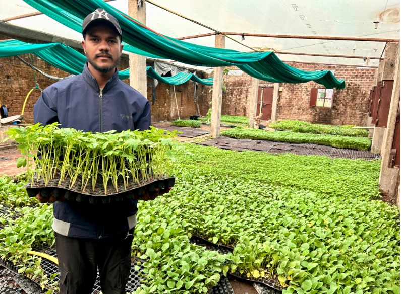 “Bhopal Farmer Omnarayan Launches a Nursery with 10,000 Plants.”