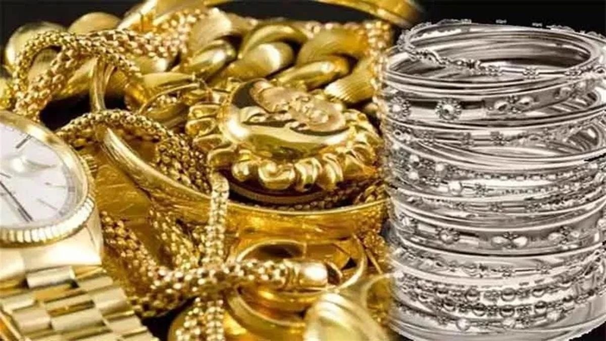 Gold falls below 74,000, silver also cheaper: A drop of 5,737 rupees in 15 days