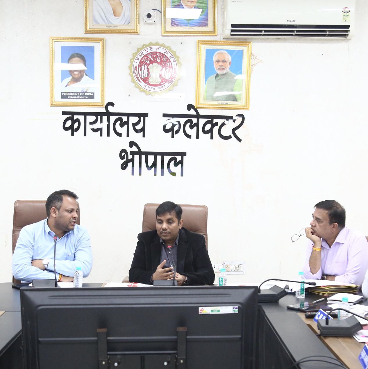 Meeting Held to Improve Traffic in the District; Joint Team to Conduct Survey and Presentation