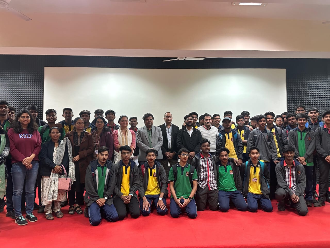 KV-2 Students Visit NIFT Bhopal: A Glimpse of Fashion and Creativity