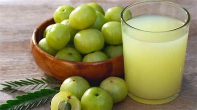 Make Fresh Amla Juice at Home: An Easy Way to Boost Immunity