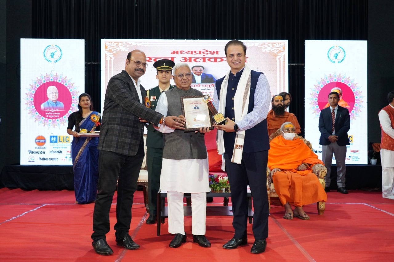 Dr. Siddharth Chaturvedi Honored with ‘Madhya Pradesh Ratna’ Award