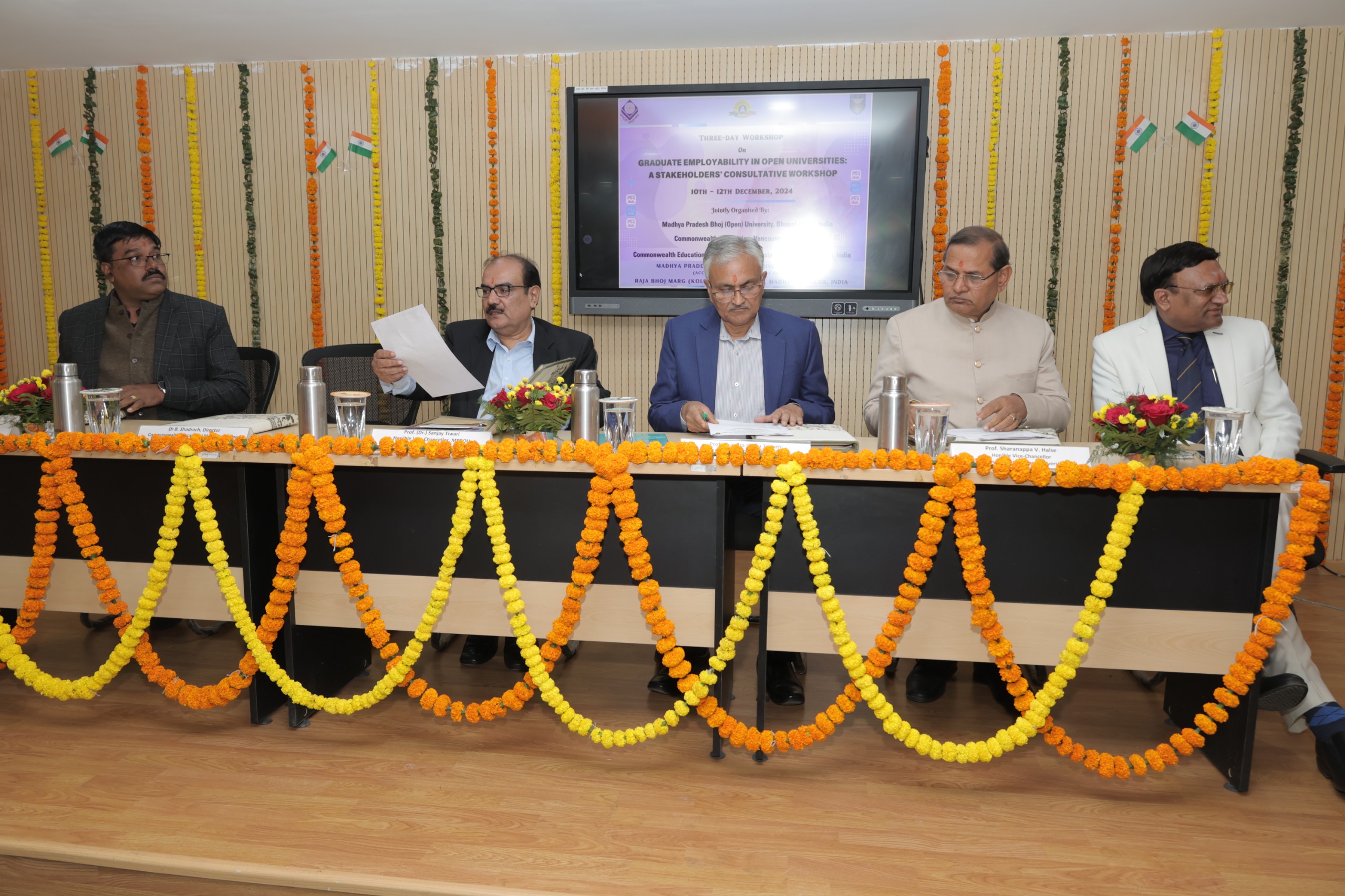 A three-day workshop on employment begins at Madhya Pradesh Bhoj Open University