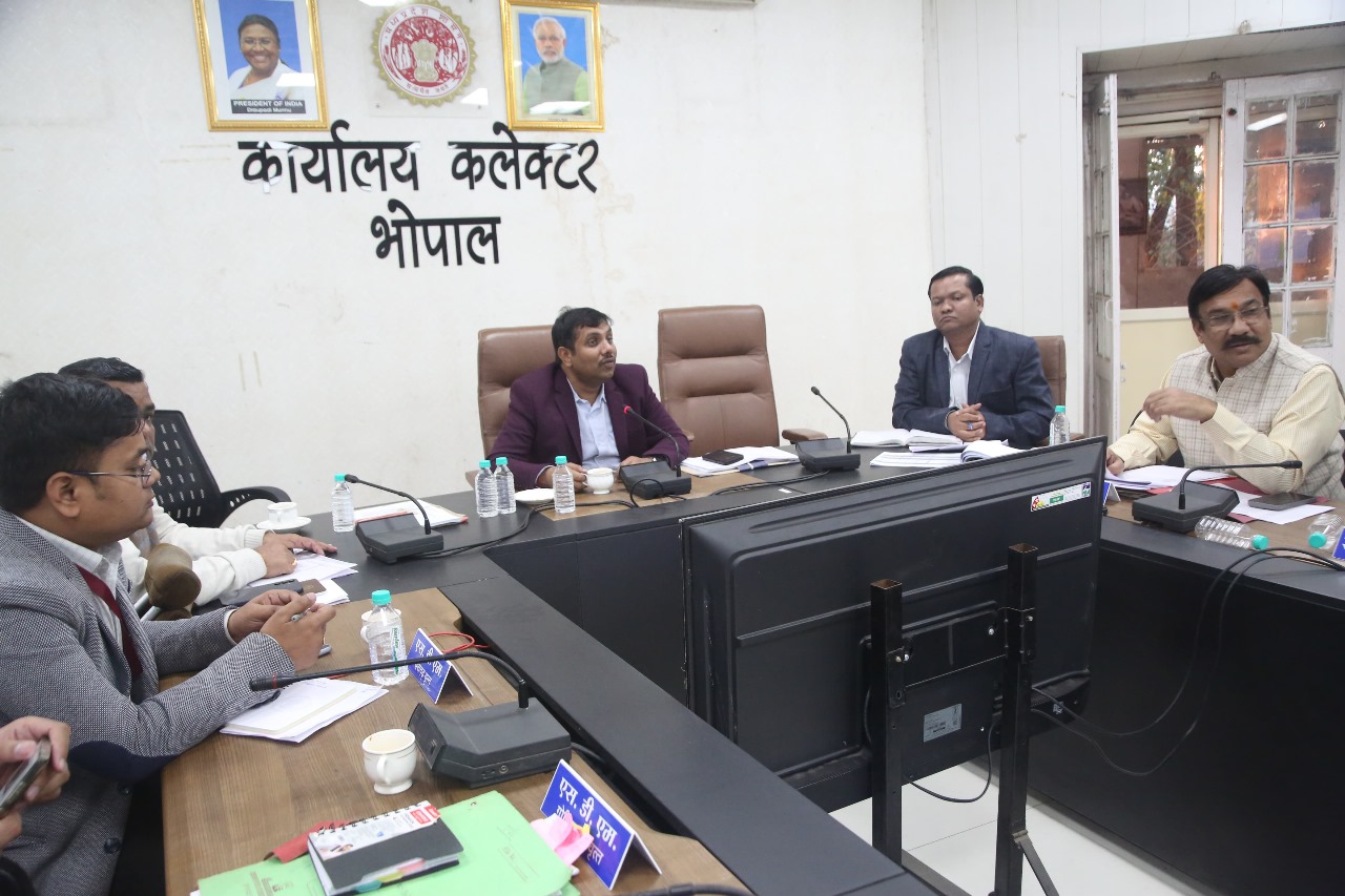 Collector Conducts Review Meeting of CM Helpline and Public Welfare Campaign