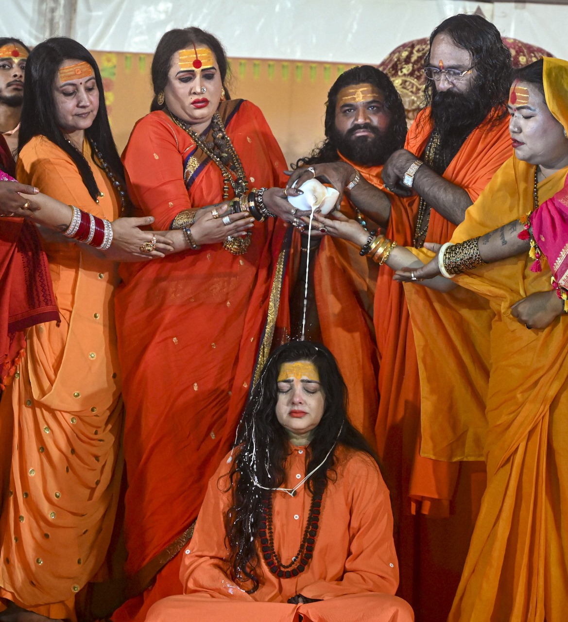 ✨ Actress Mamta Kulkarni Becomes Mahamandaleshwar! Adopts a New Identity at Mahakumbh 🔱