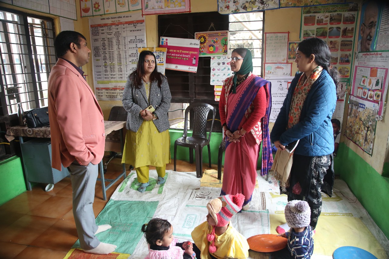 Collector Mr. Singh Inspected Gram Panchayats of Berasia