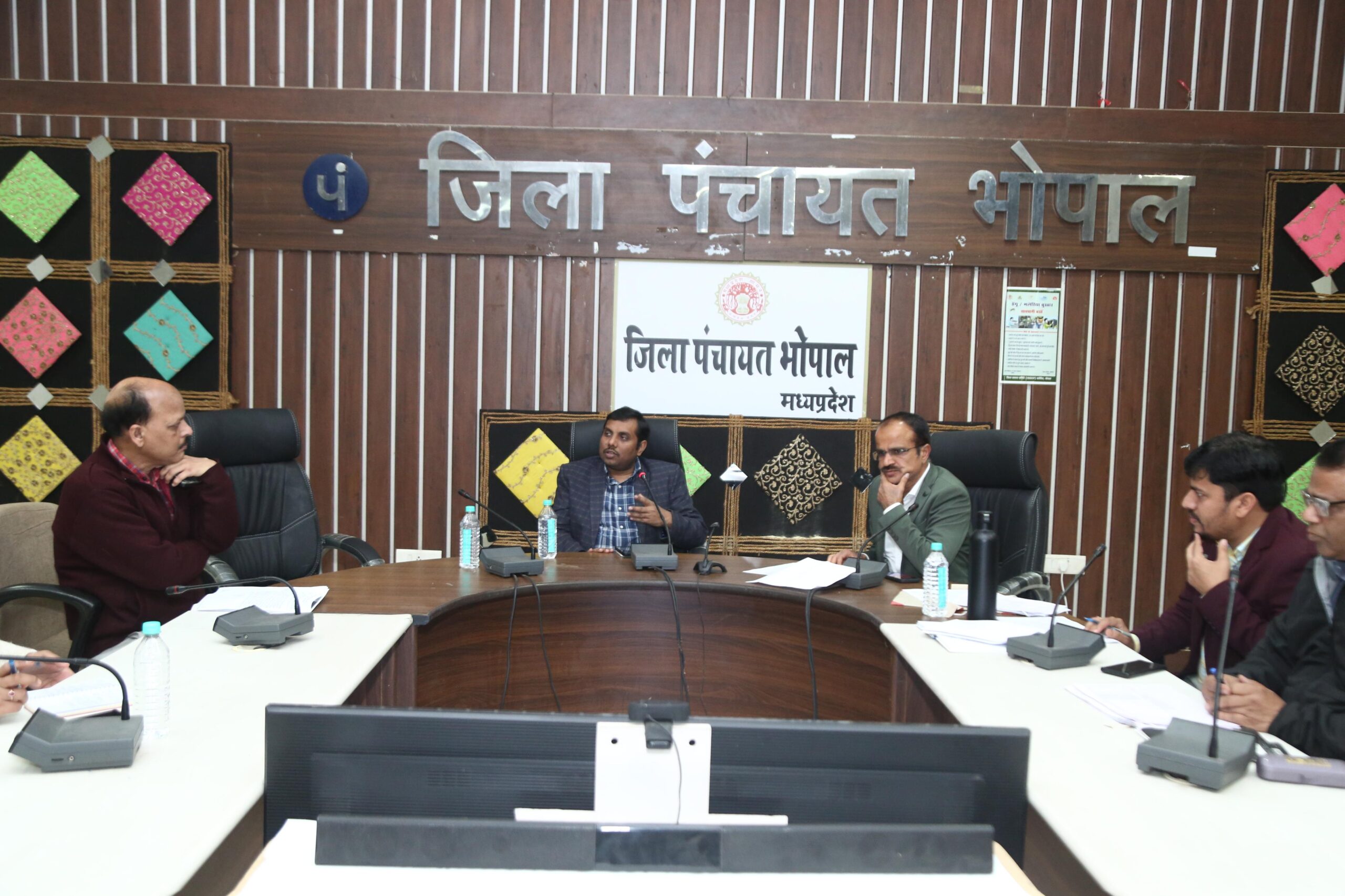 Resolve Pending Complaints on CM Helpline – Collector Mr. Singh