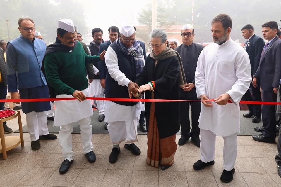 Congress inaugurates its new headquarters, ‘Indira Bhavan’, in a historic ceremony.