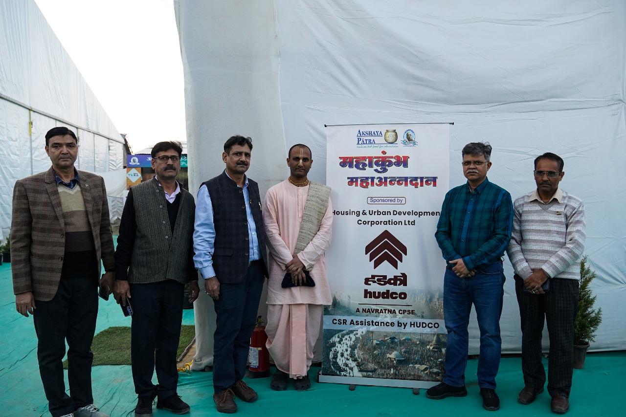 HUDCO & Akshaya Patra Unite to Serve Free Meals at Maha Kumbh