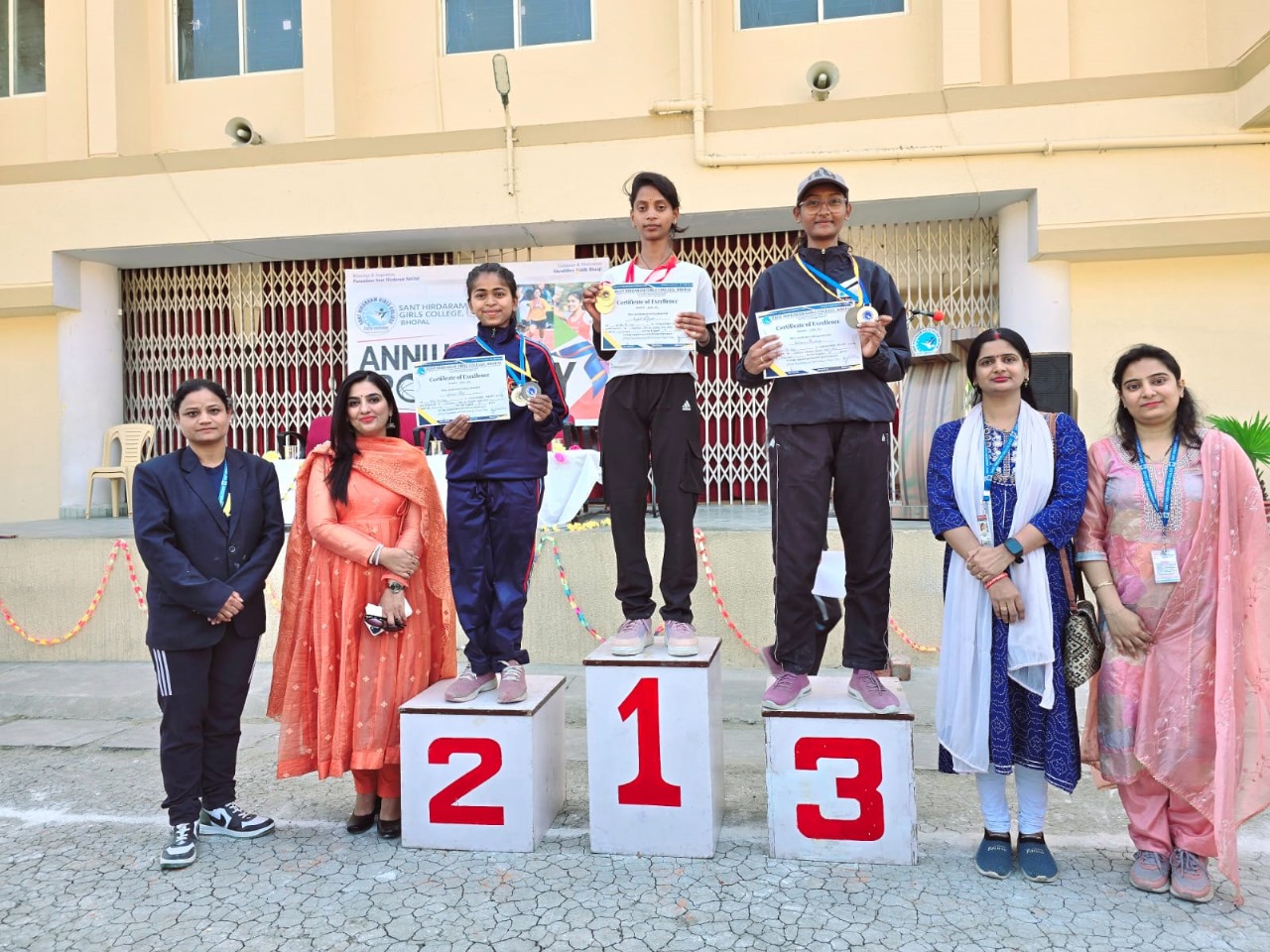 Annual Sports Meet 2025 Organized at Sant Hirdaram Girls College