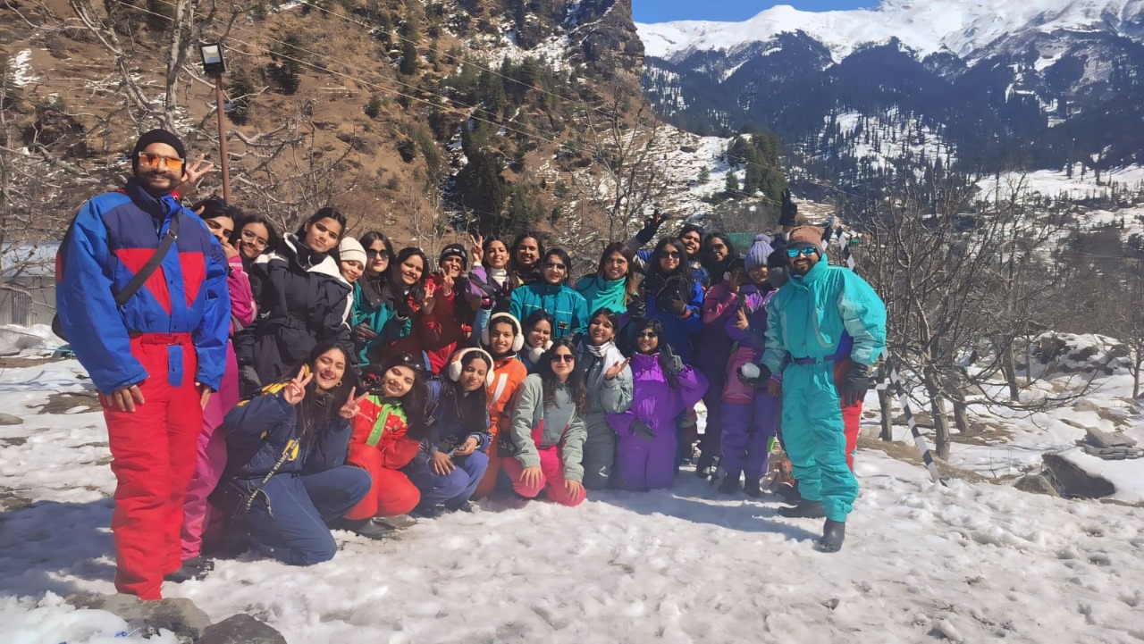 Sant Hirdaram Girls College Organizes Thrilling Five-Day Manali Tour