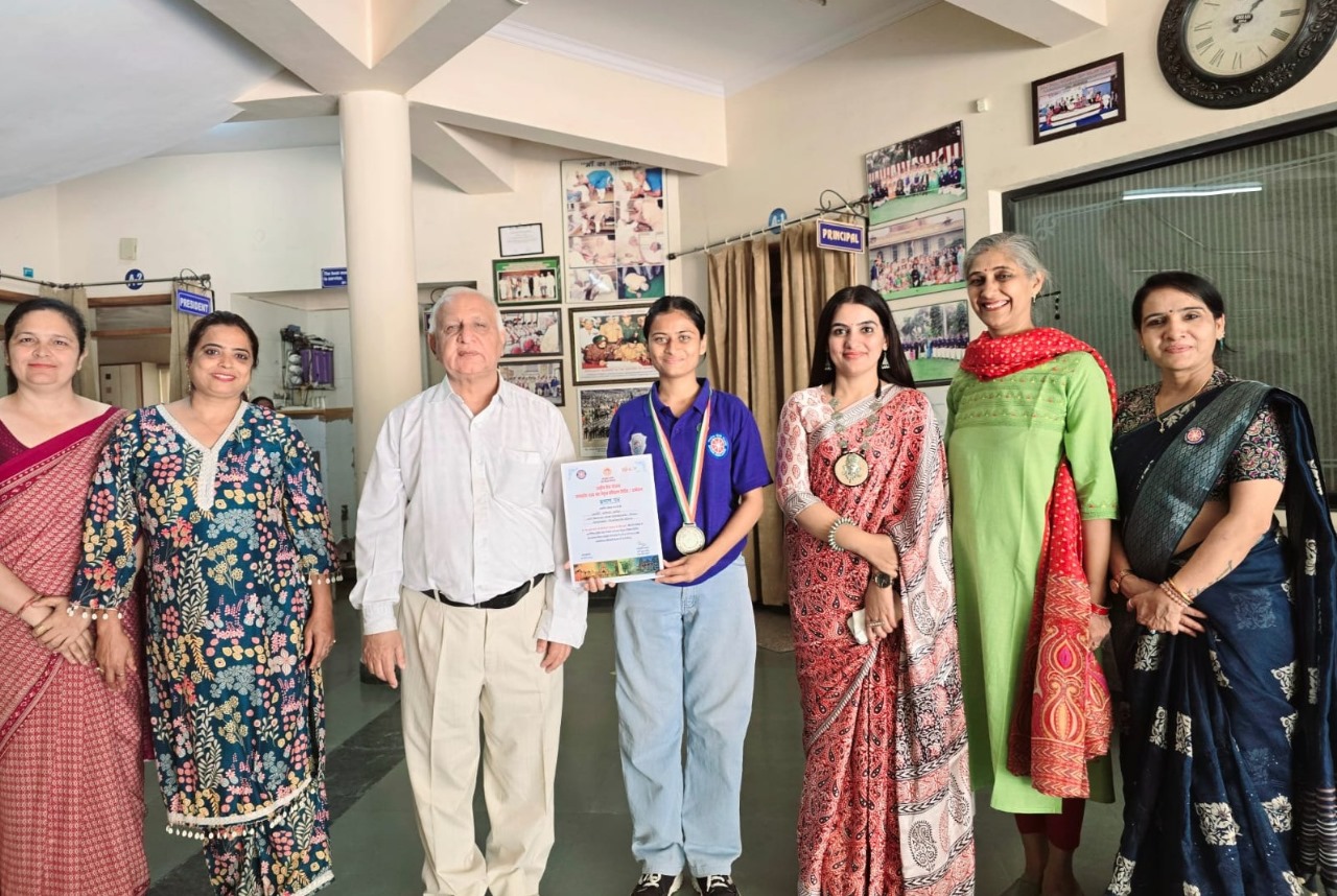 Sant Hirdaram College Student Excels at State-Level NSS Camp