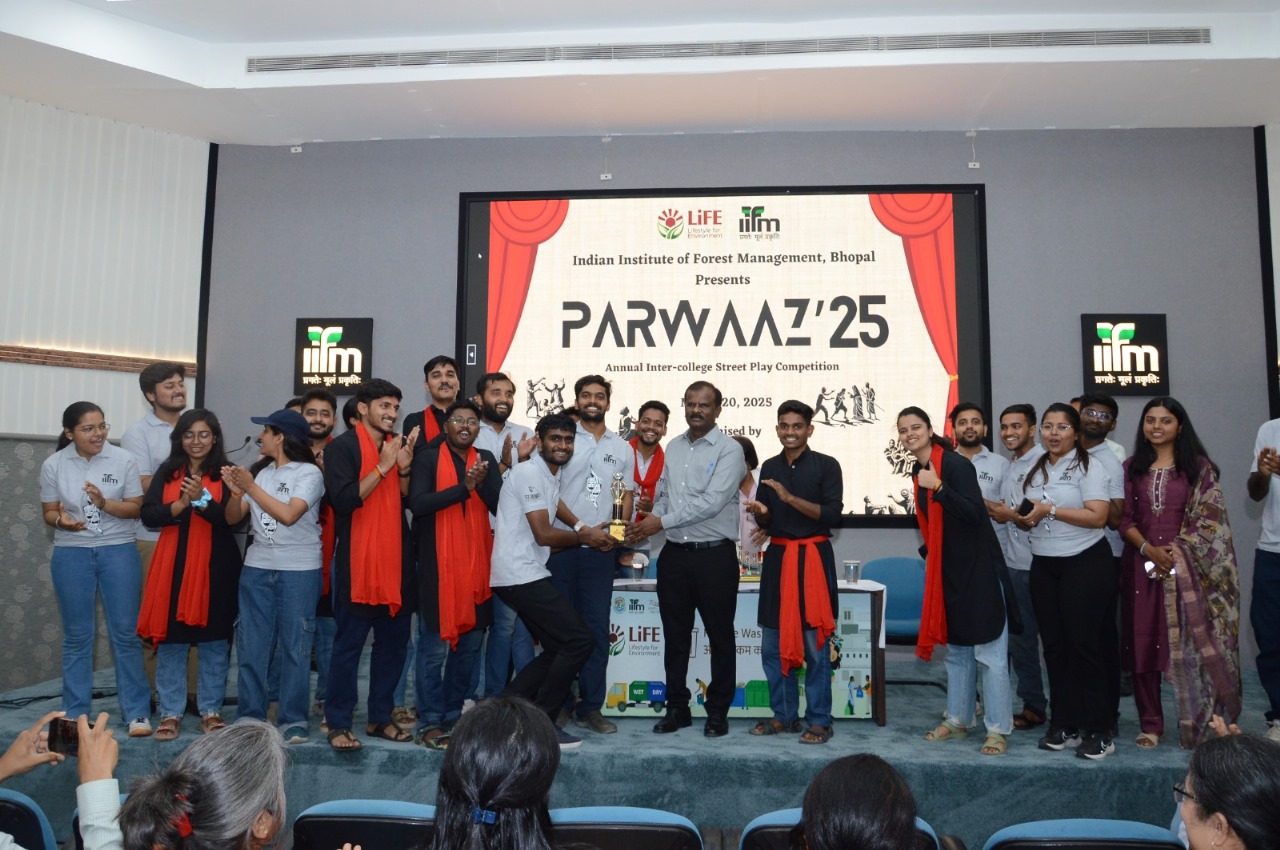 ‘Parwaaz 25’ organized at IIFM Bhopal, Street Plays Spread Awareness Message