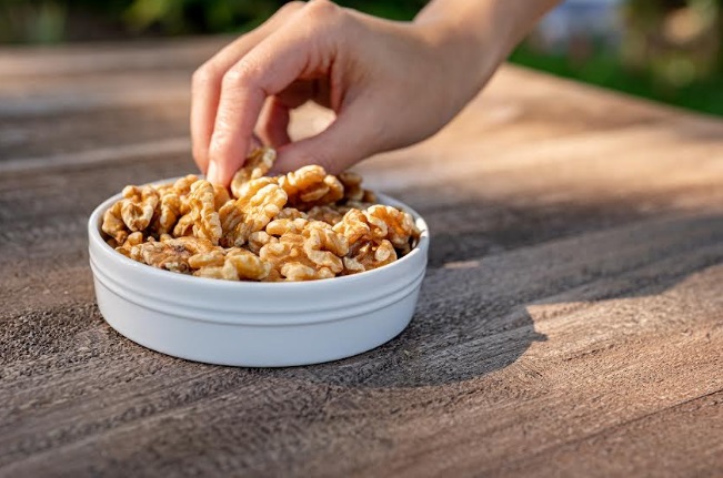 Study Finds Walnuts Help Prevent Colon Cancer