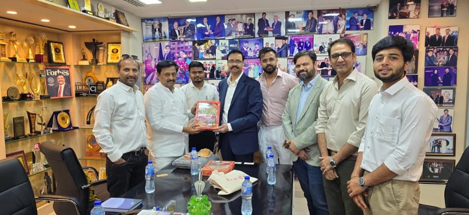 Dhananjay Datar to Guide Dubai Exporters
