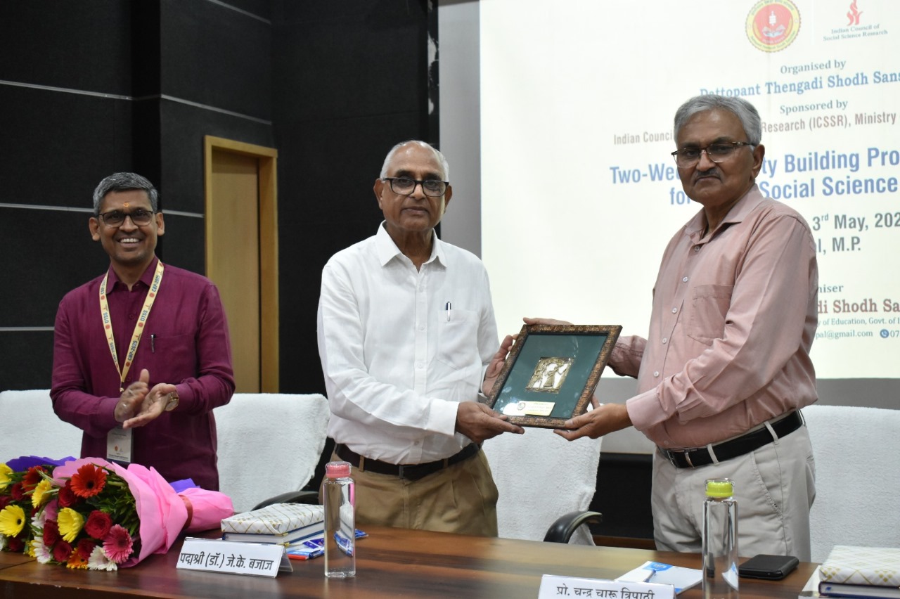 Before the British, Indian Villages Were Self-Governing and Prosperous: Padma Shri Dr. Bajaj