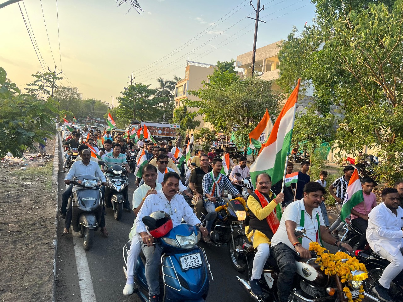 Tricolor rallies were organized from the wards of the South-West Assembly constituency.