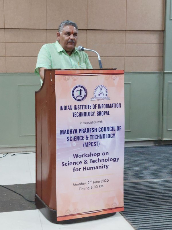Prof Rajeev Tripathi, VC RGPV Bhopal ITDC News