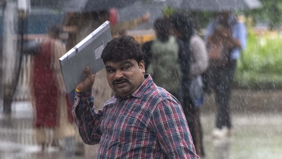 Mumbai Issues High Tide Alert After Rainfall