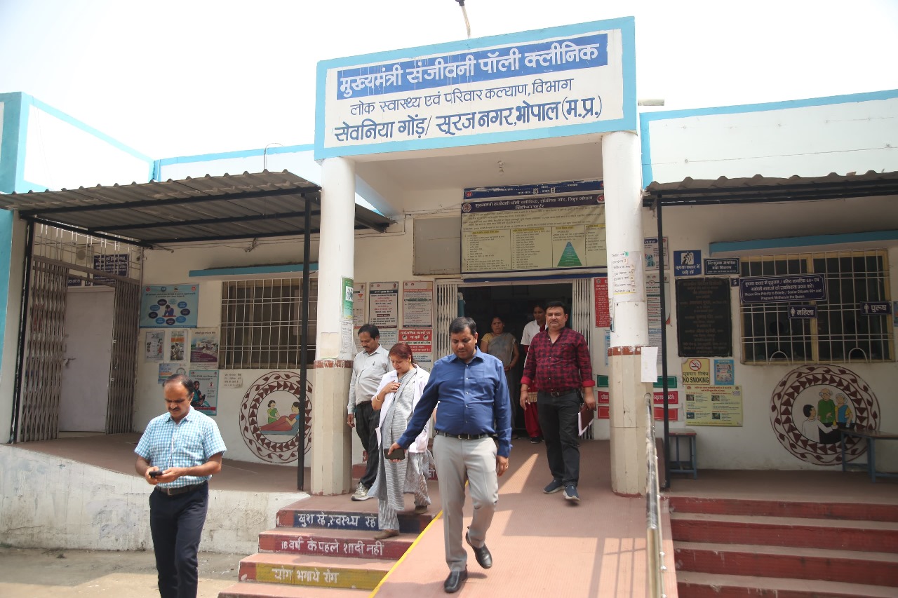 Collector Conducts Surprise Inspection of Various City Areas