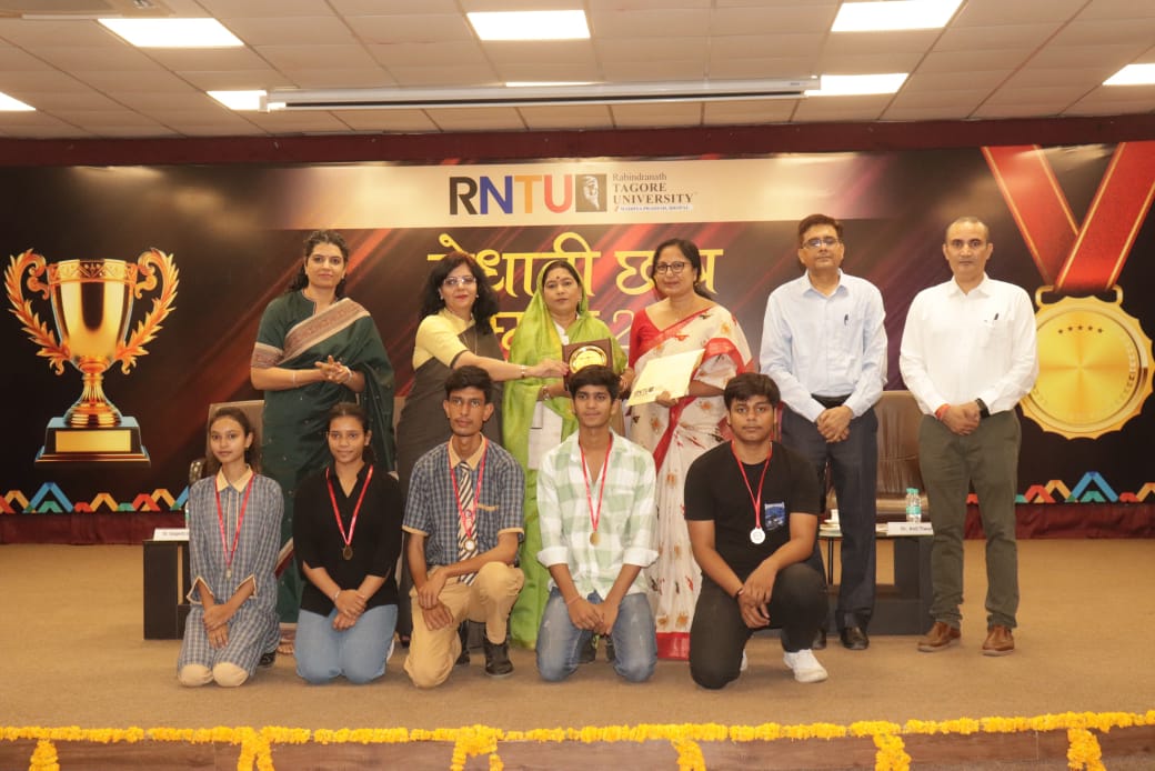 A Grand Felicitation Ceremony for Meritorious Students Held at Rabindranath Tagore University