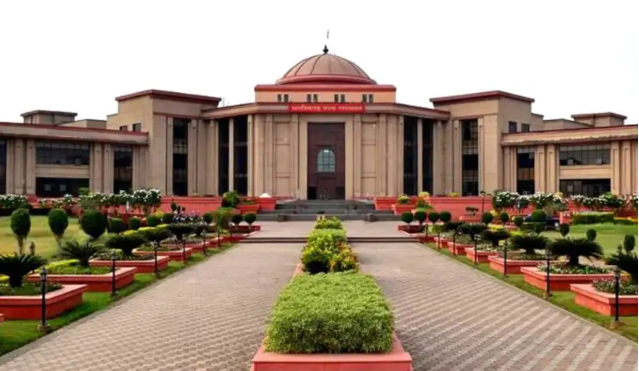 Chhattisgarh HC Halts Recovery of Teacher’s Pay