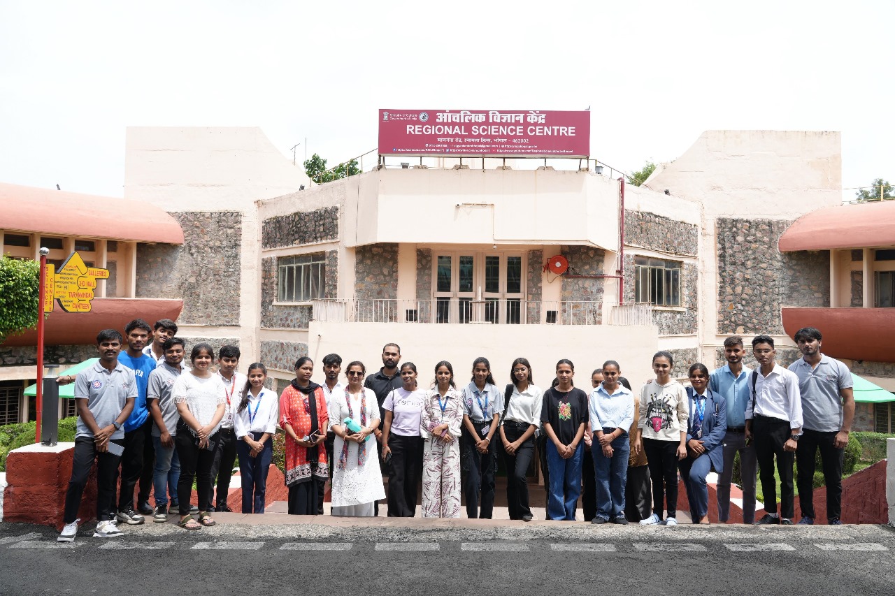 Tagore University Organizes Educational Tour at Science Centre Bhopal