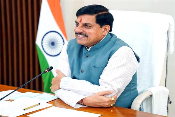 The Chief Minister provided ₹20.60 crore flood relief assistance to 17,500 farmers across 11 districts.