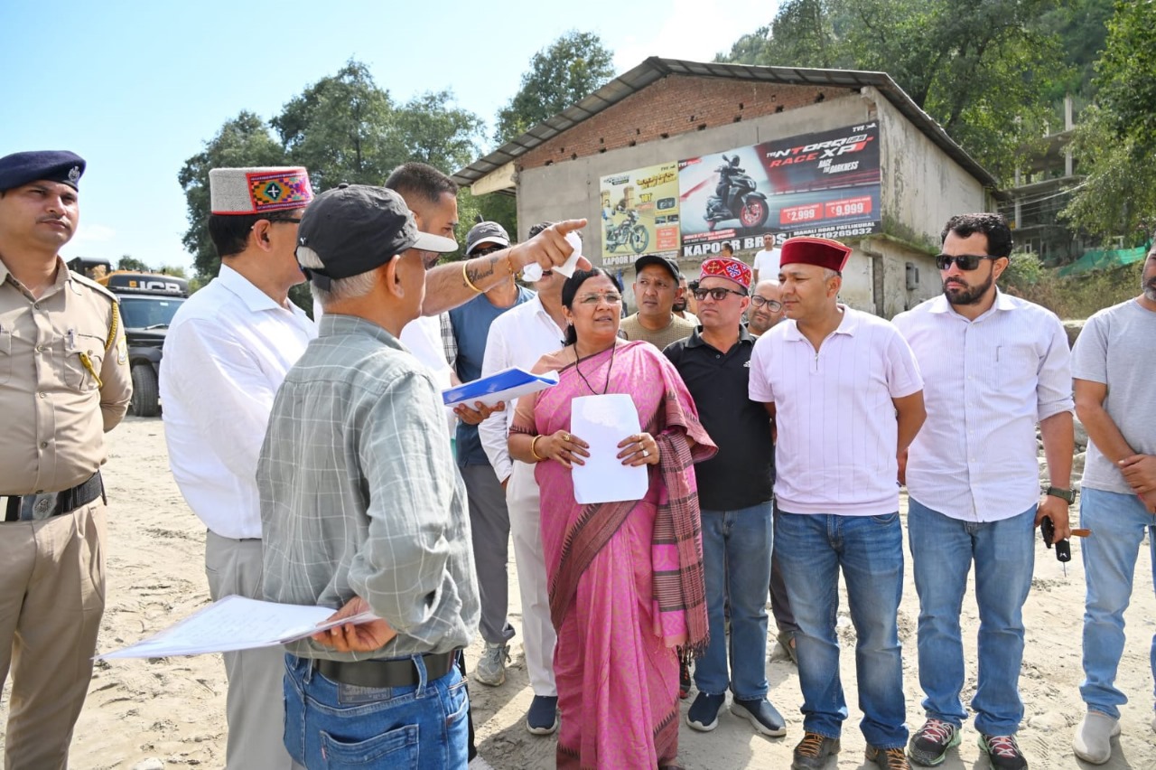 Union Minister Savitri Thakur Visits Disaster-Affected Areas in Kullu