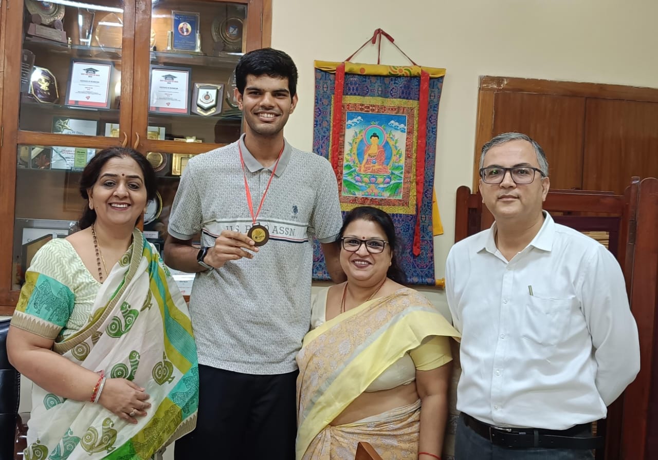Priyanshu Singh Felicitated for Winning Bronze Medal in Badminton National Championship