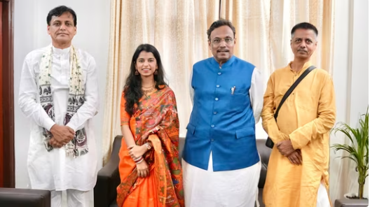 Maithili Thakur Hints at Bihar Election Run