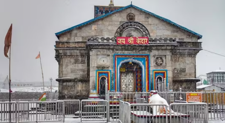 Heavy Snowfall Covers Badrinath Dham In Chamoli