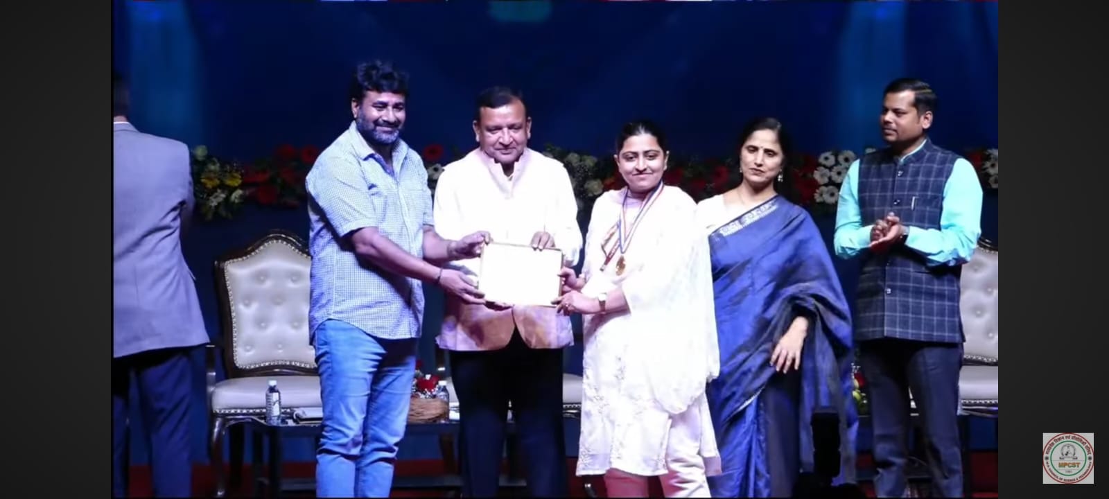 “Yusra Maryam Honored as Young Scientist at Barkatullah University”