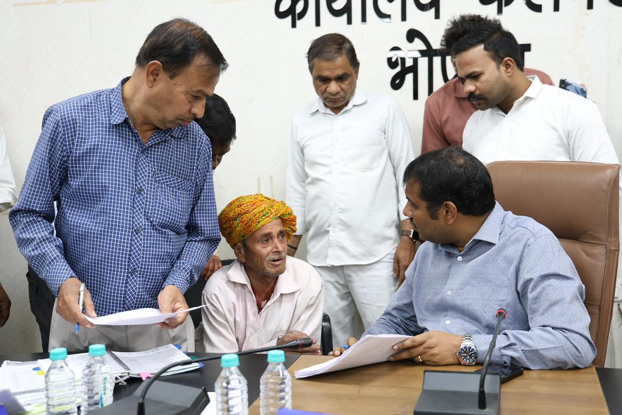 Collector Hears Applicants’ Issues During Public Hearing