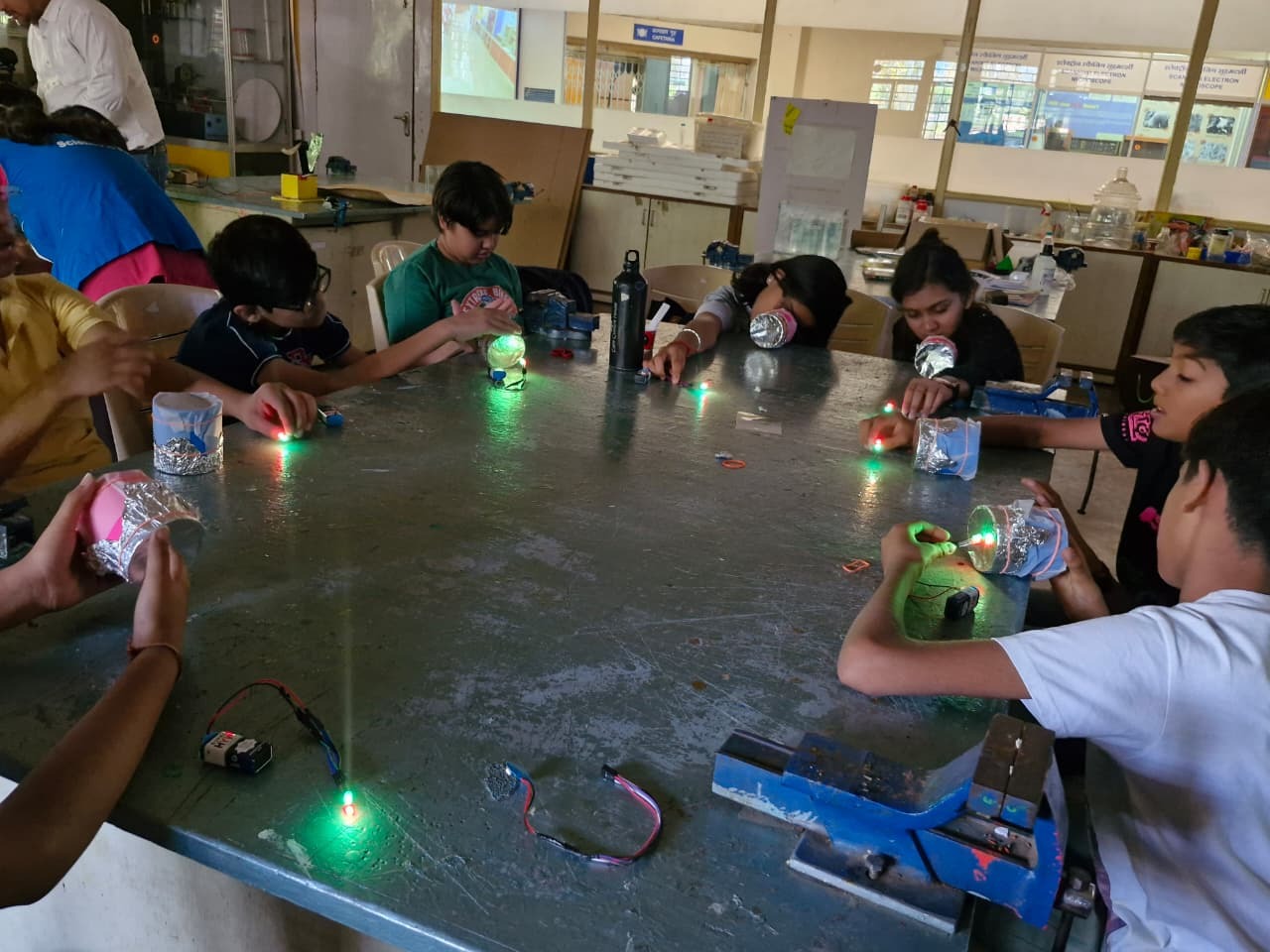 Children Learned Science at the Creative Mathematics Workshop