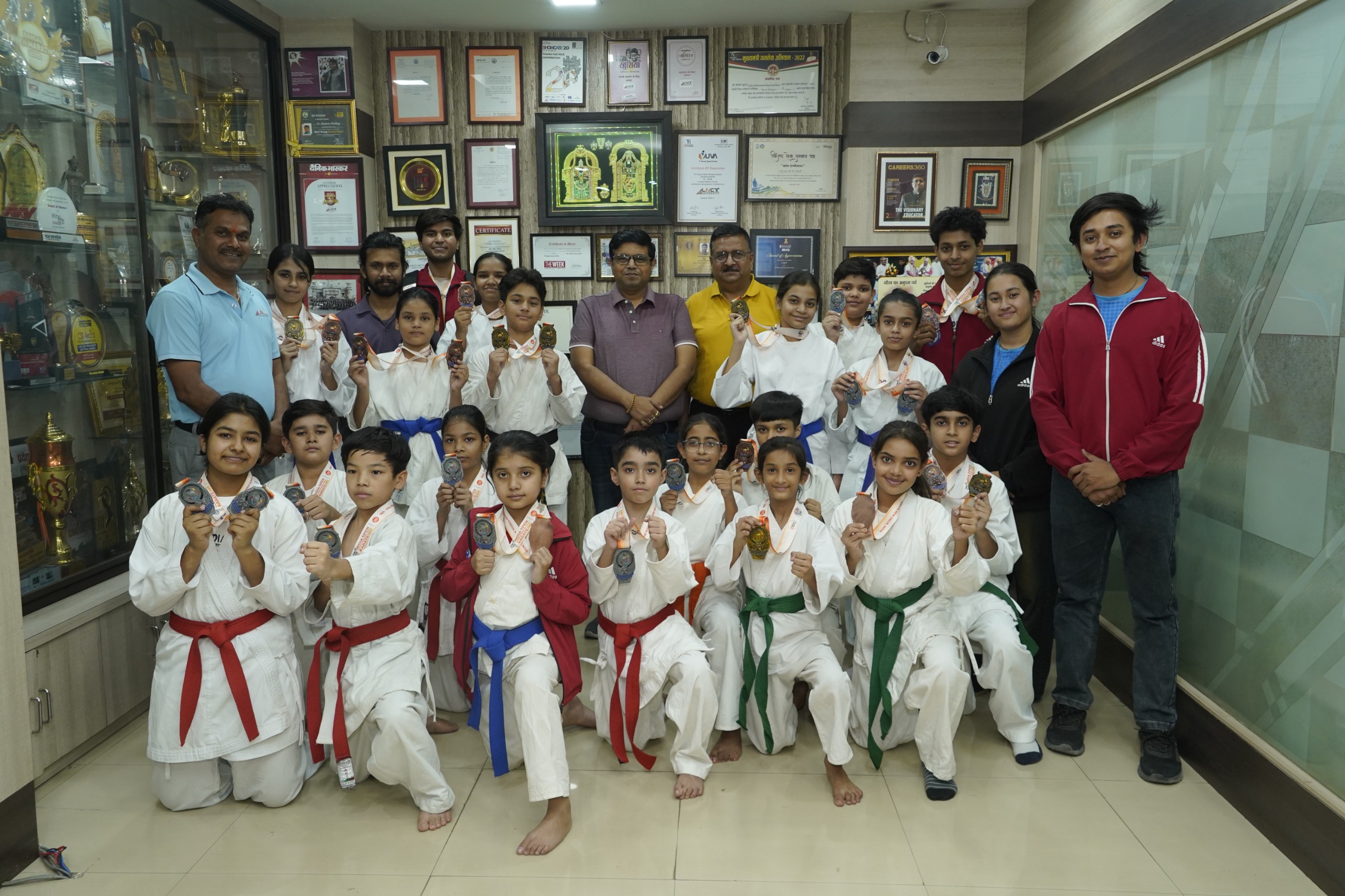 LNCT University Felicitates Winning Players