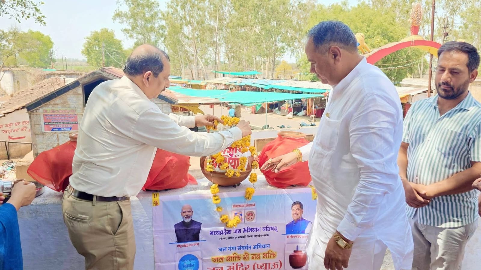 Message of Water Conservation Delivered Through Shramdaan on Bahya River Message of Water Conservation Delivered Through Shramdaan on Bahya River