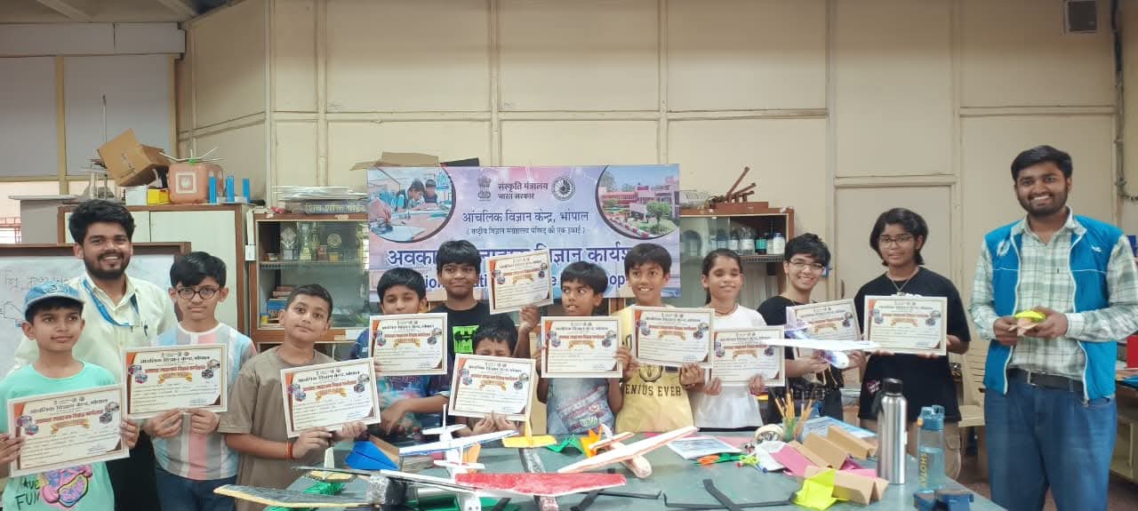 Successful Conclusion of Aeromodelling and Robo Bootcamp at Regional Science Centre Bhopal