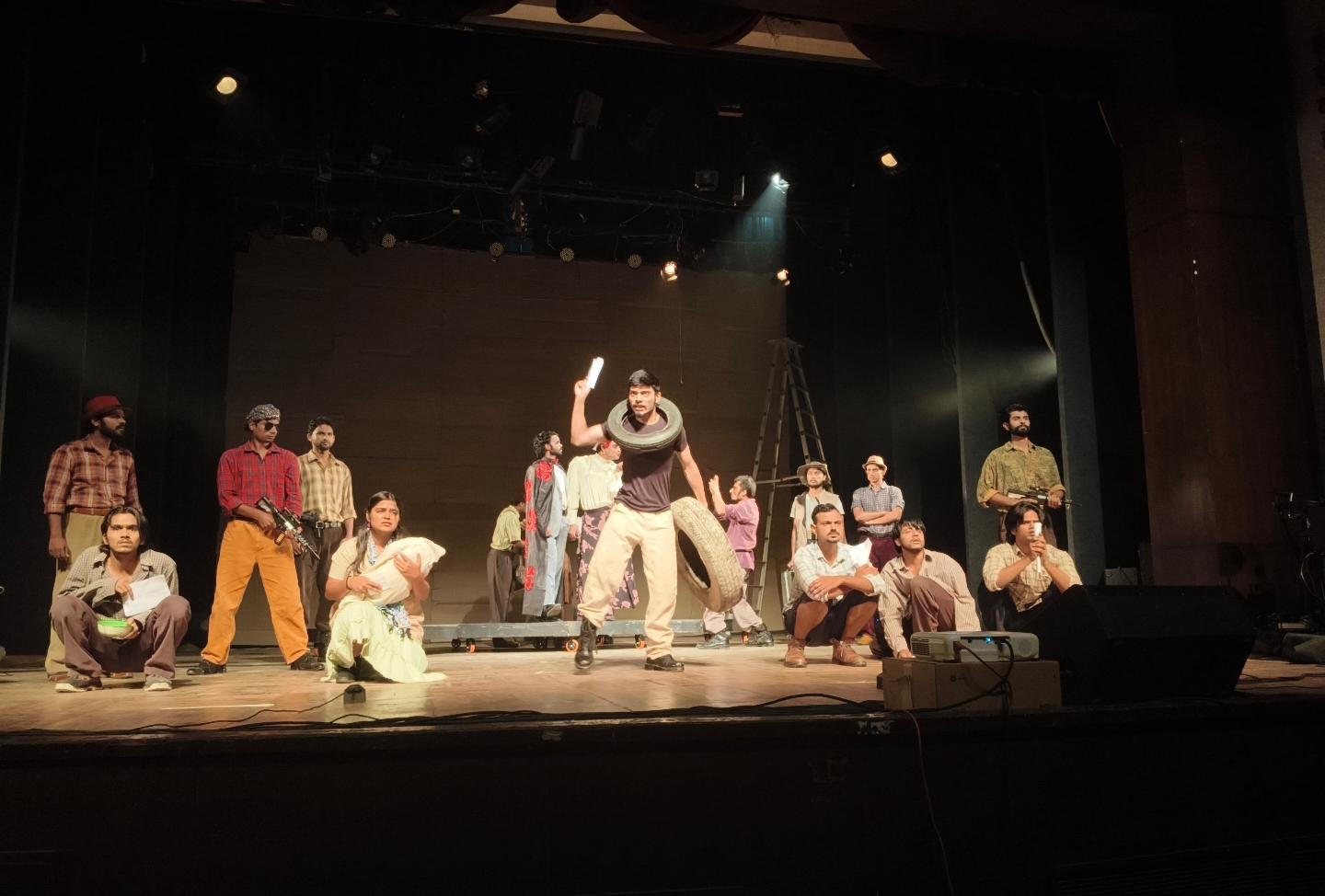 Brecht’s The Caucasian Chalk Circle Staged at Bhopal’s Ravindra Bhavan Brecht’s The Caucasian Chalk Circle Staged at Bhopal’s Ravindra Bhavan