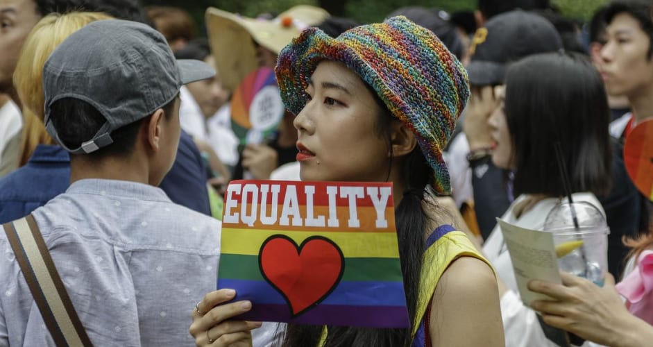 Thousands Attend Seoul Queer Festival Amid Counter-Protests Thousands Attend Seoul Queer Festival Amid Counter-Protests