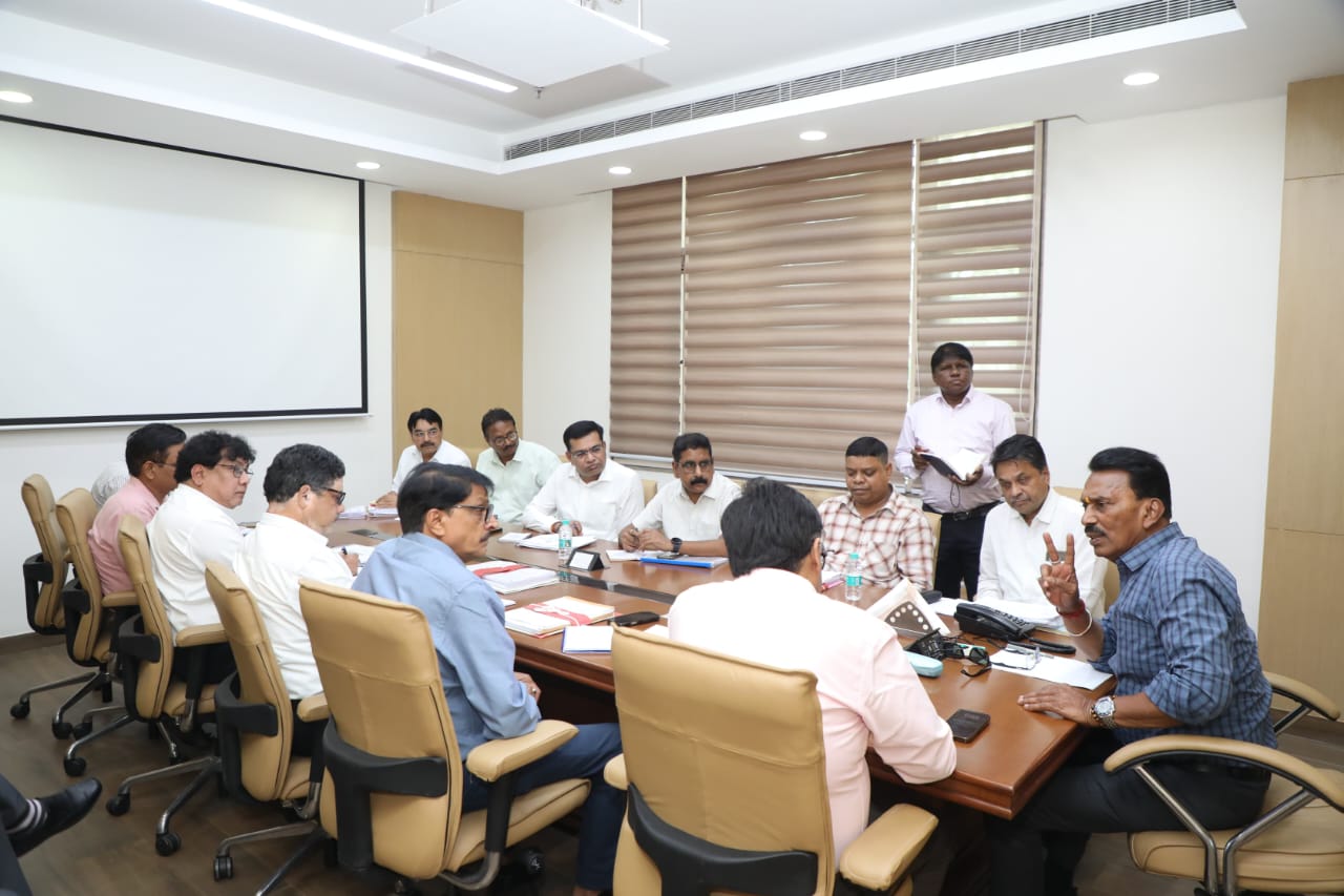 Complete repairs of all water structures before the monsoon season
