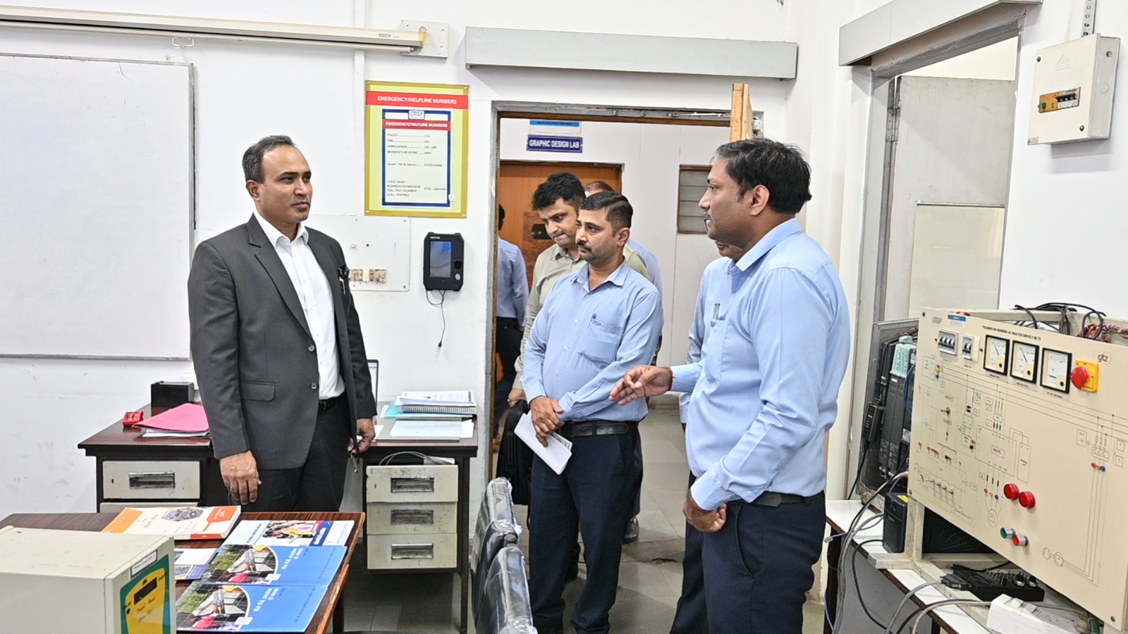 ESSCI CEO visits CRISP, interacts with PM-SETU industrial training participants