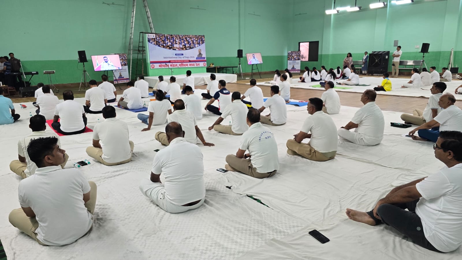 Mass Yoga Practice Held in Bhopal Division on International Yoga Day Mass Yoga Practice Held in Bhopal Division on International Yoga Day