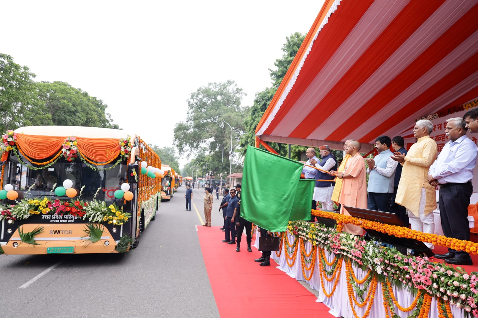 UP Launches Electric Buses Connecting Jewar Airport UP Launches Electric Buses Connecting Jewar Airport