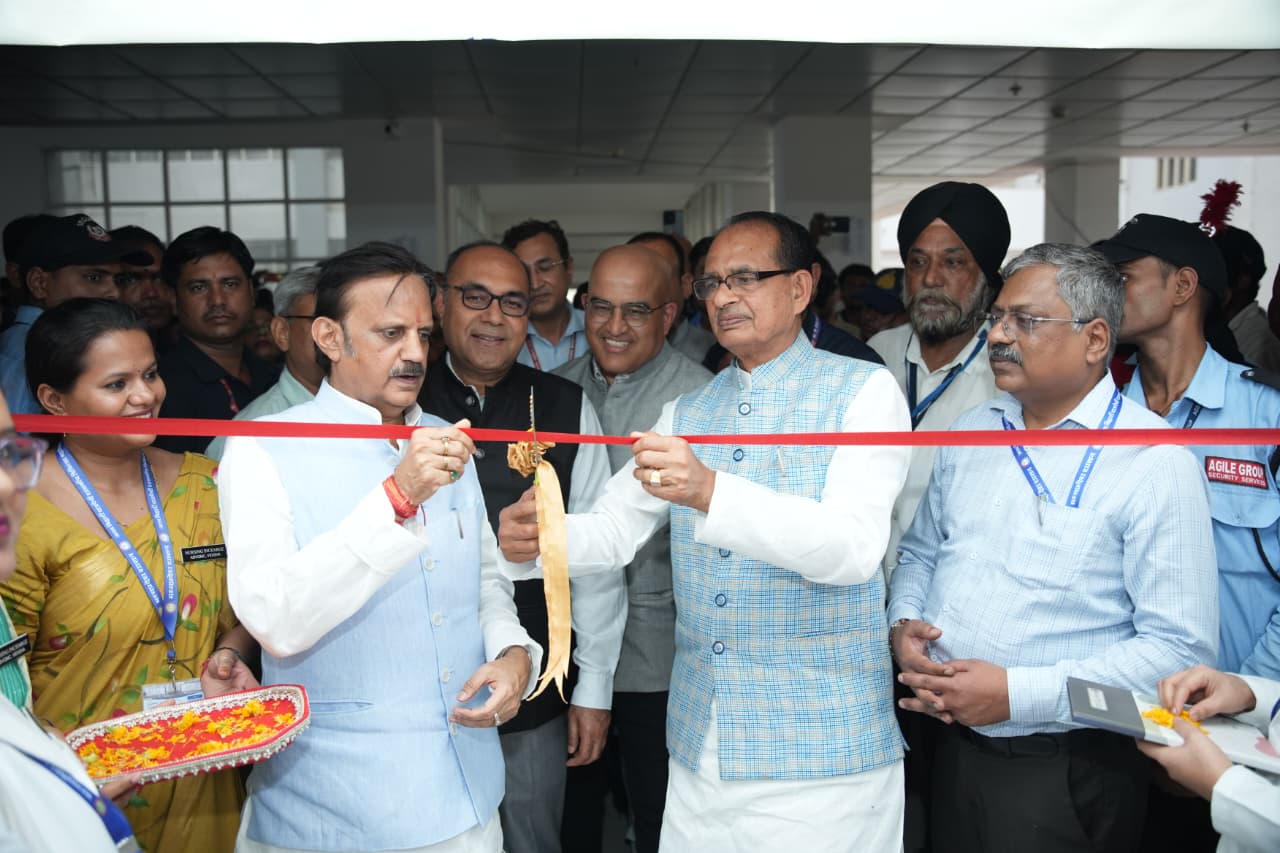 Two-day free cancer screening campaign begins at Vidisha Medical College