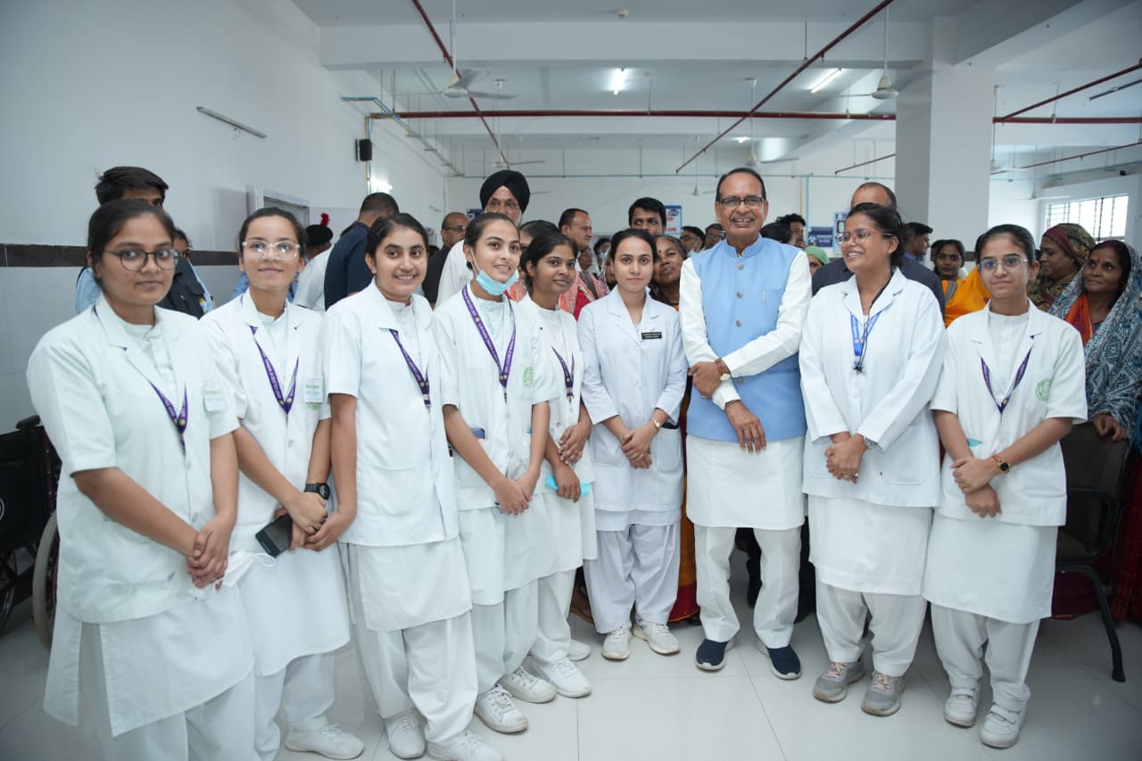 Cancer awareness campaign launched, de-addiction drive also intensified in Vidisha Cancer awareness campaign launched, de-addiction drive also intensified in Vidisha