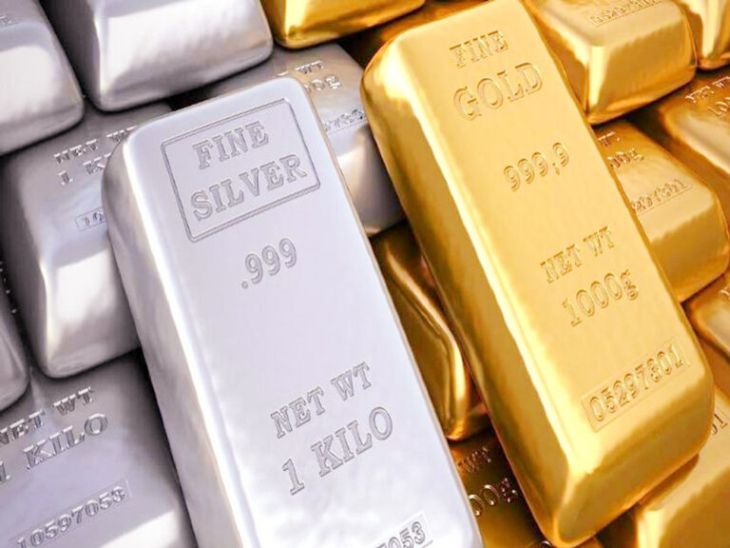 Gold prices plunge sharply, silver edges up in domestic market